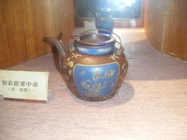Teapot at the Tea Museum in Ping Lin.