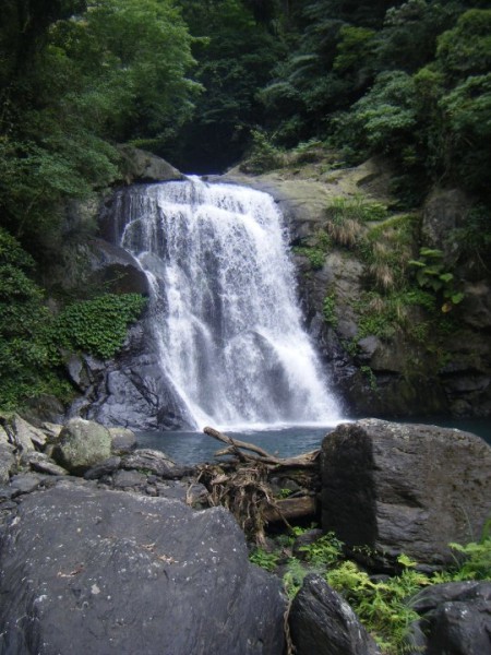 The exact waterfall background Lucas had on his computer. Who'd have thought it was from here?
