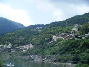 Welcome to Wulai - pretty enough for a postcard, no?