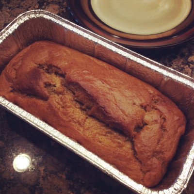 Here's what this pretty loaf looks like fresh from the oven.