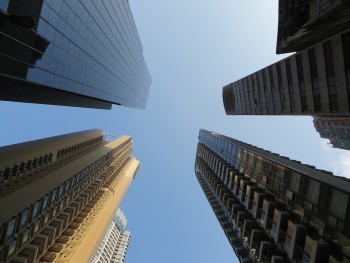 Imagine seeing this everyday living in Hong Kong. Wow!