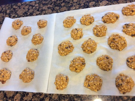 Here's the cookies fresh from the oven and cooling on the countertop.