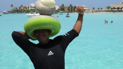 Even Liquidity's first-mate Tony got in on the fun action at Isla Mujeres with his inflatable monkey hat.