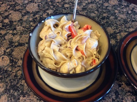 creole chicken pasta in a bowl